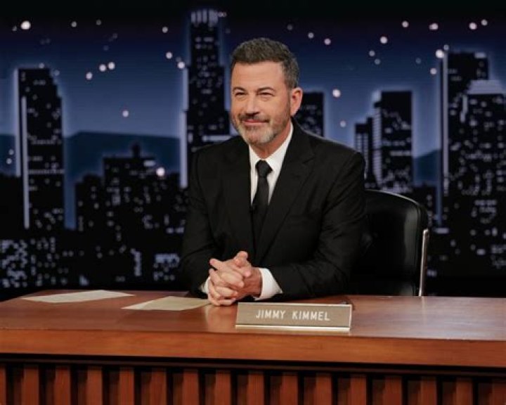 Jimmy Kimmel Net Worth, Age, Height, Weight, Family, Wiki 2024