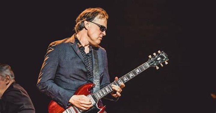 Joe Bonamassa returns to the stage with summer 2021 tour Grateful Web