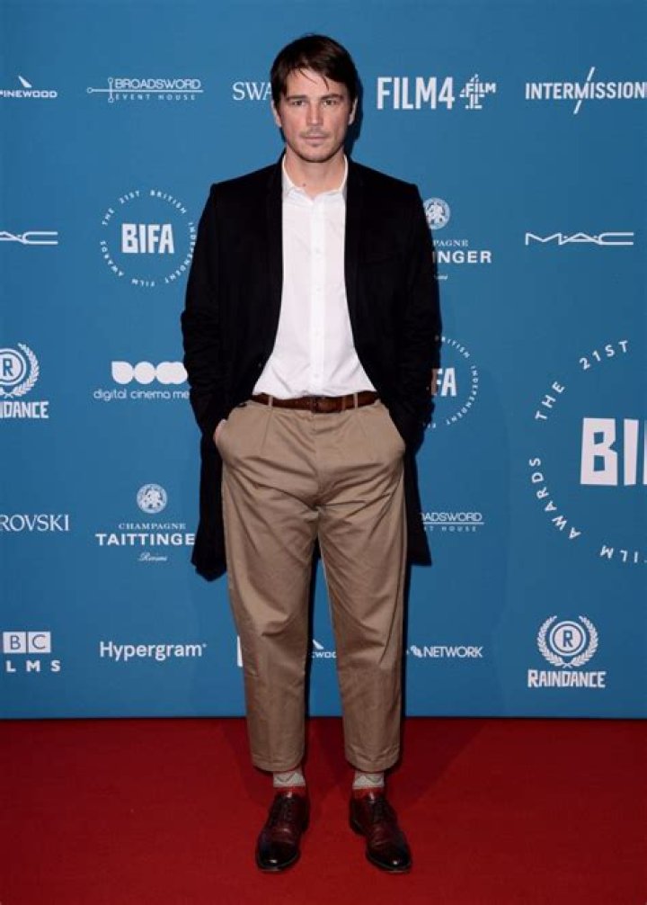 Josh Hartnett Net Worth, Age, Height, Weight, Family, Wiki 2024