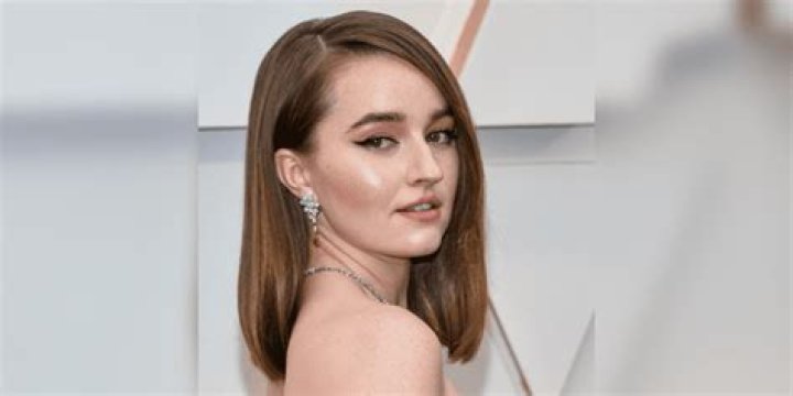 Kaitlyn Dever Net Worth, Age, Height, Weight, Family, Wiki 2024