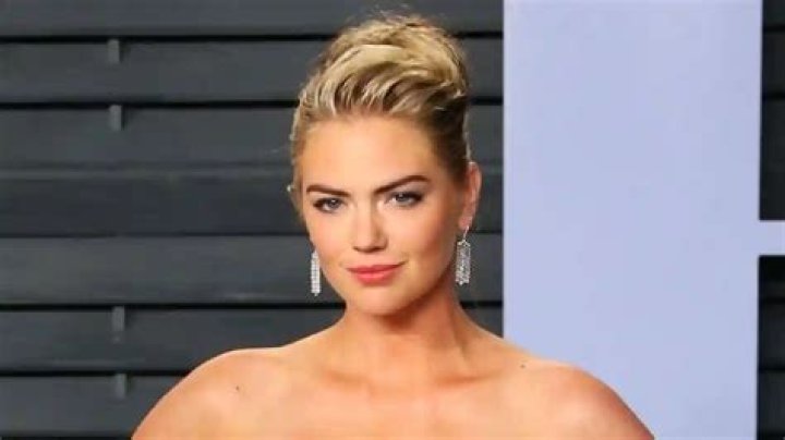 Kate Upton Net Worth, Age, Height, Husband, Family, Wiki 2024