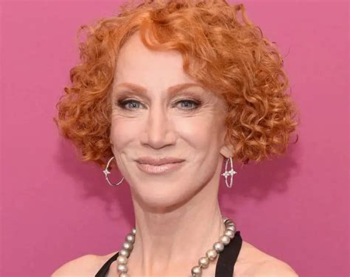 Kathy Griffin Net Worth, Age, Height, Weight, Family, Wiki 2024