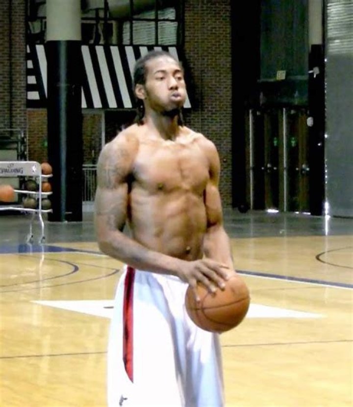 Kawhi Leonard weight