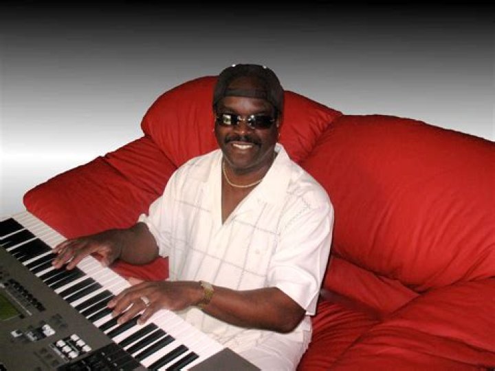 Leroy Hutson Net Worth, Age, Height, Weight, Family, Wiki 2024