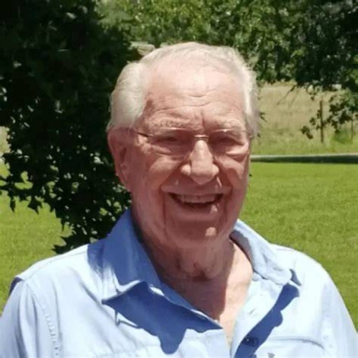 Les Feldick age