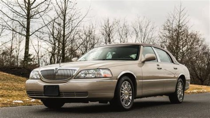 Lincoln Town Car