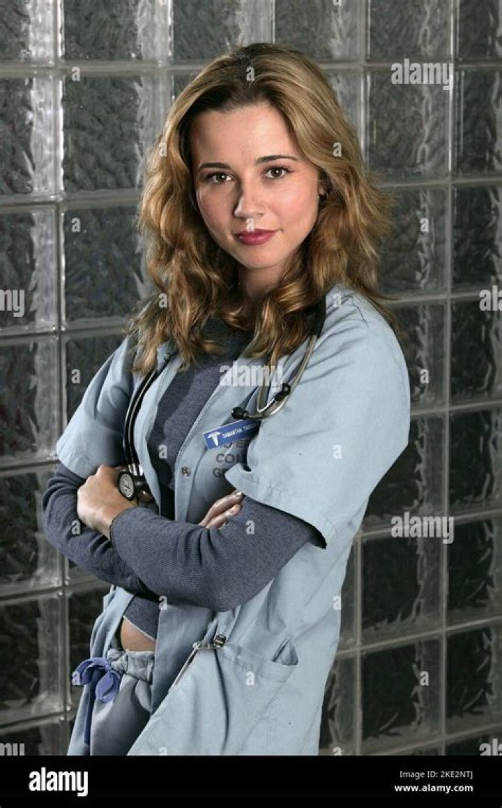 Linda Cardellini as ER in Pick Your Favourite TV Character From Each Show
