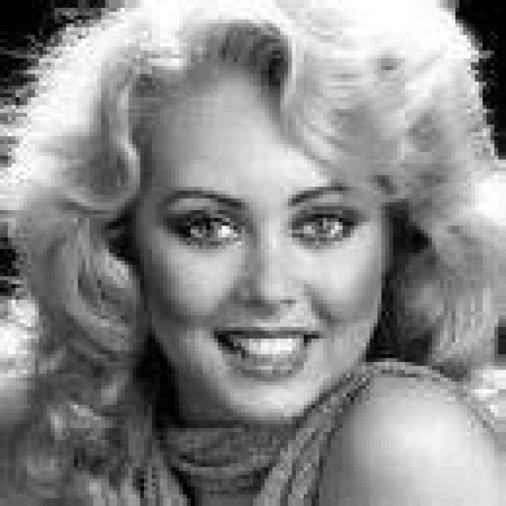 List of Glamour models - FamousFix List
