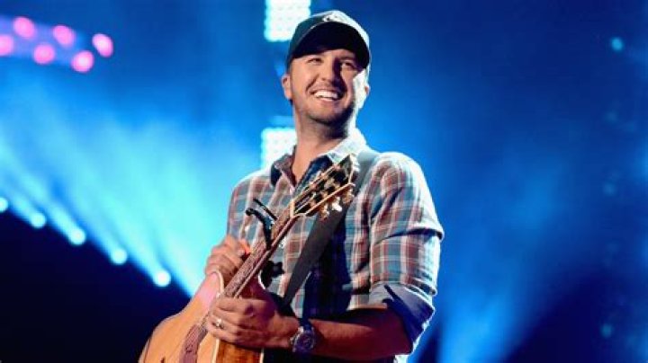 Luke Bryan Responds to Backlash After Bringing Ron DeSantis Onstage Mid