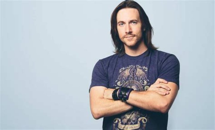 Matt Mercer Net worth, Age: Bio-Wiki, Weight, Kids, Wife