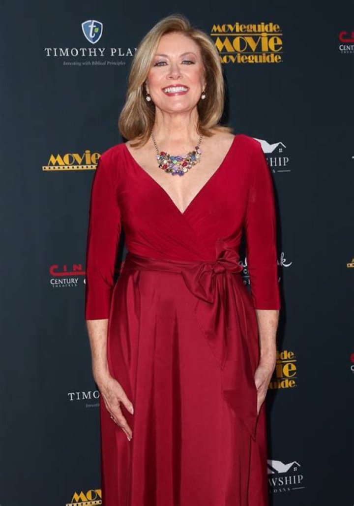 Michelle Stafford Net Worth, Age, Height, Weight, Family, Wiki 2024