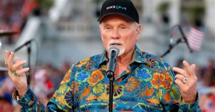 Mike Love Net Worth, Age, Height, Weight, Family, Wiki 2024