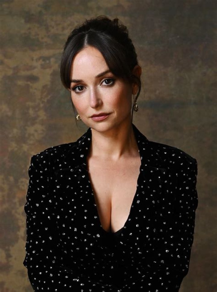 milana vayntrub's baby