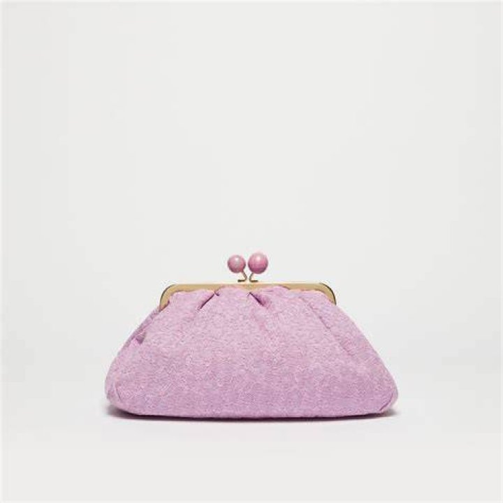 Moda 2023, la borsa Pasticcino di Weekend Max Mara da avere