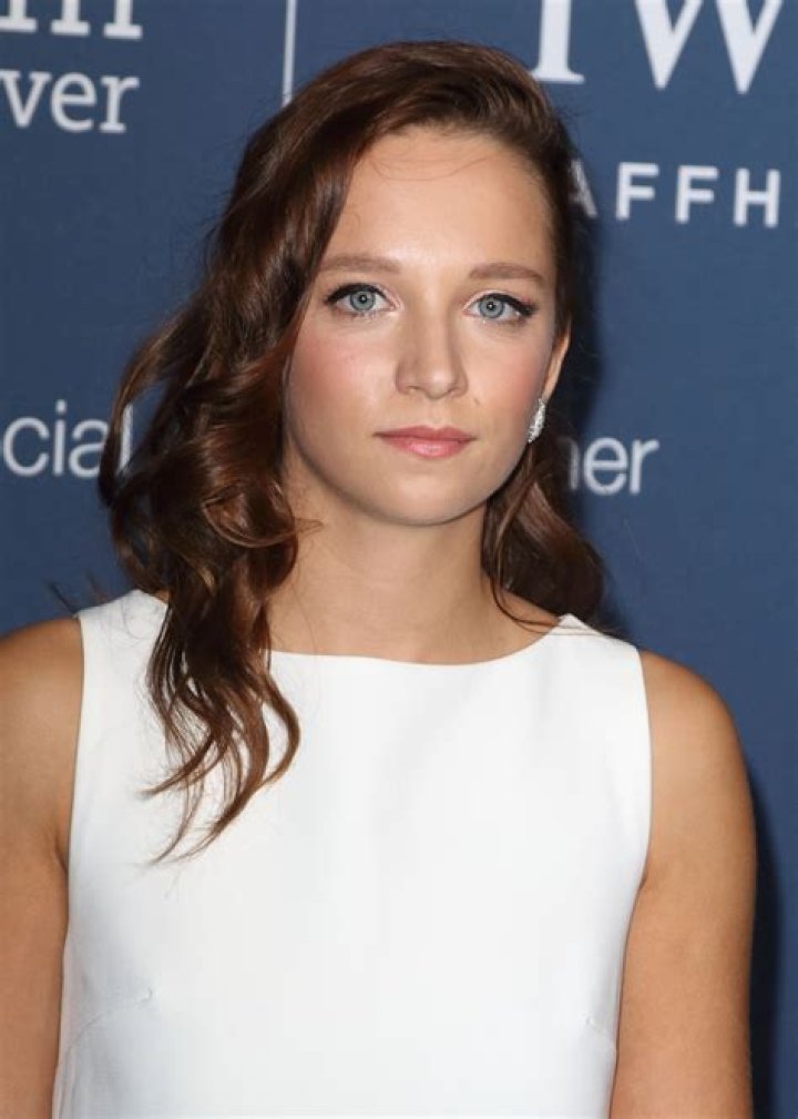 Molly Windsor Style, Clothes, Outfits and Fashion &bull; CelebMafia