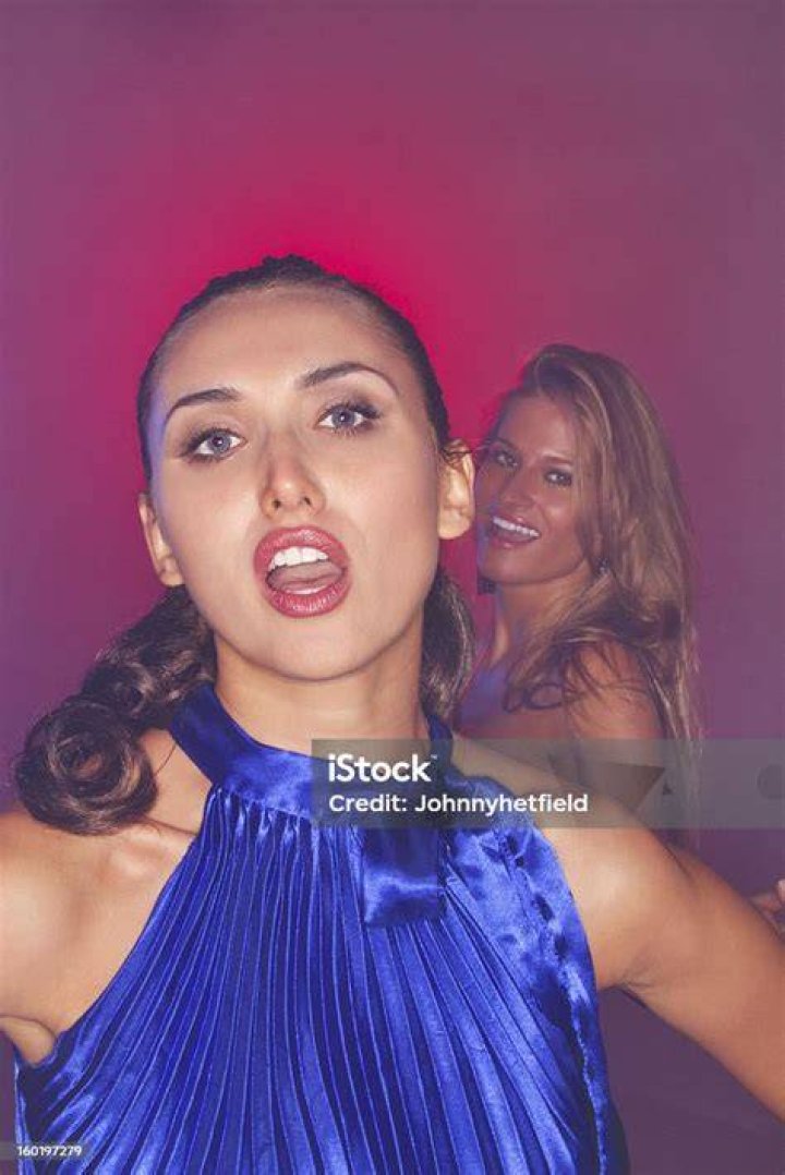 Mouth, Nightclub, 
