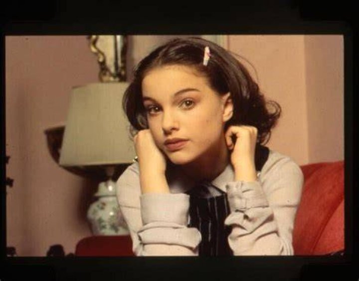 Natalie Portman as Teenage Females in Late '90s Face Claim Ideas