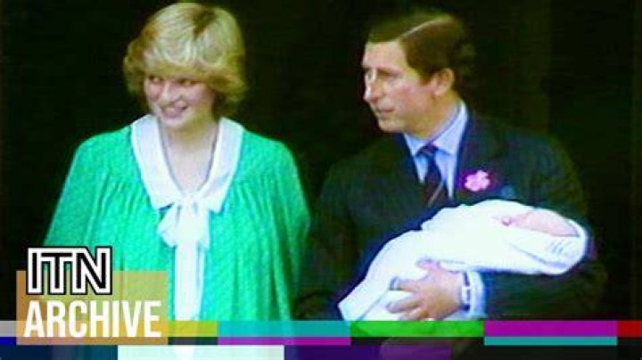 new born prince william with diana princess of wales and prince charles