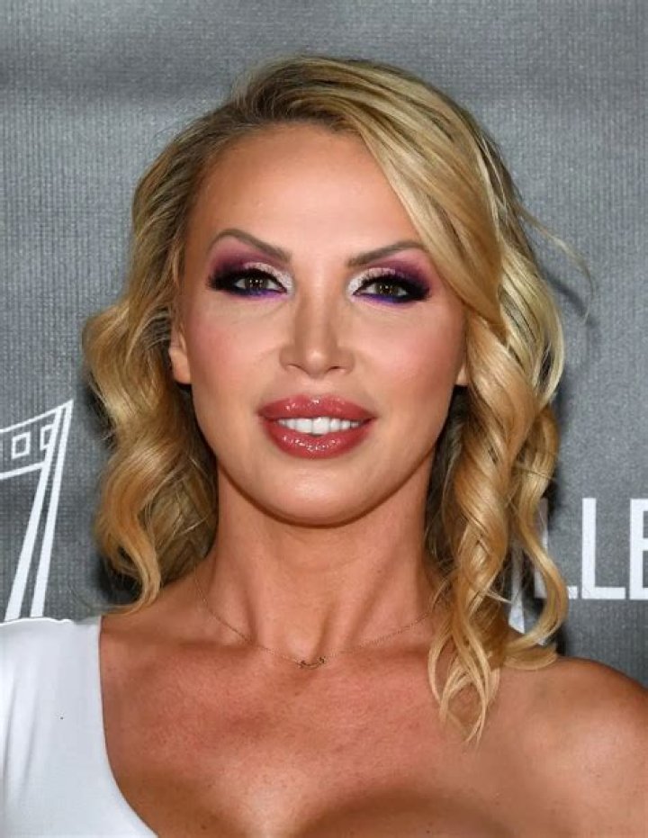 Nikki Benz Net Worth, Age, Height, Weight, Family, Wiki 2024