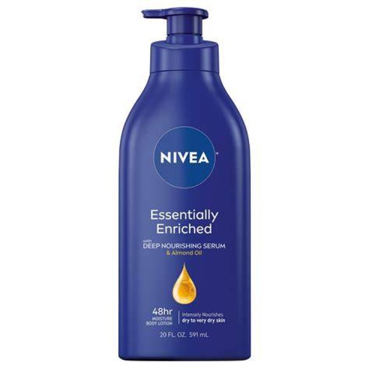 NIVEA Essentially Enriched Body Lotion