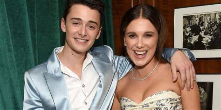 Noah Schnapp Girlfriend