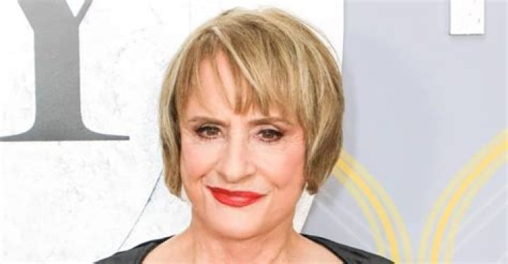 Patti LuPone height