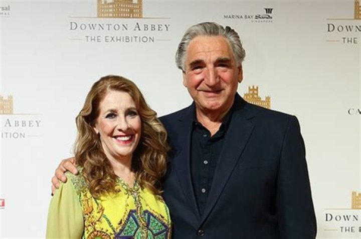 Phyllis Logan Net Worth, Age, Height, Husband, Family, Wiki 2024