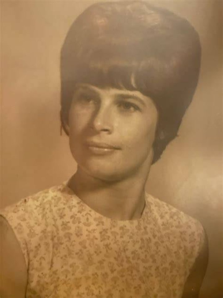 Pictures of Joyce Nettles
