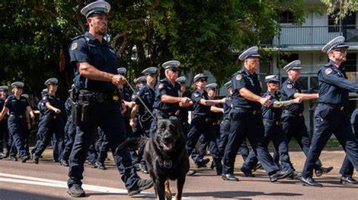 Police handcuffs,shackle police handcuffs,shackle