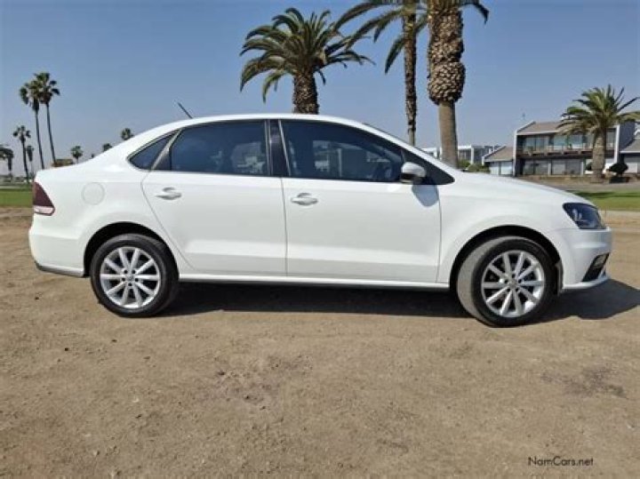 Polo sedan