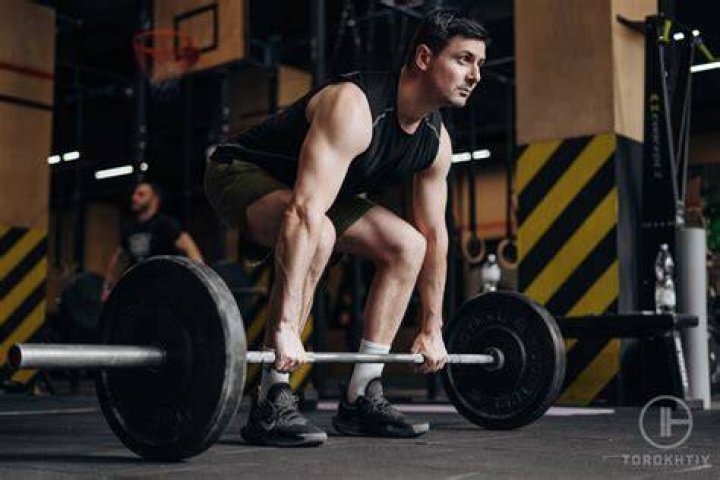 preview for How to Deadlift | Form Check
