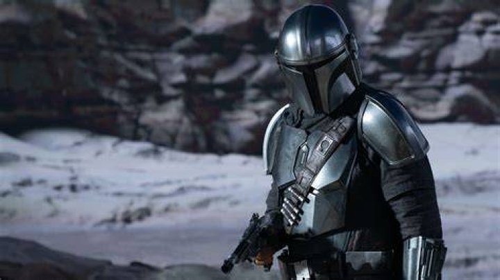 preview for The Mandalorian (Disney +)
