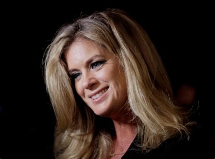 Rachel Hunter Net Worth, Age, Height, Husband, Family, Wiki 2024