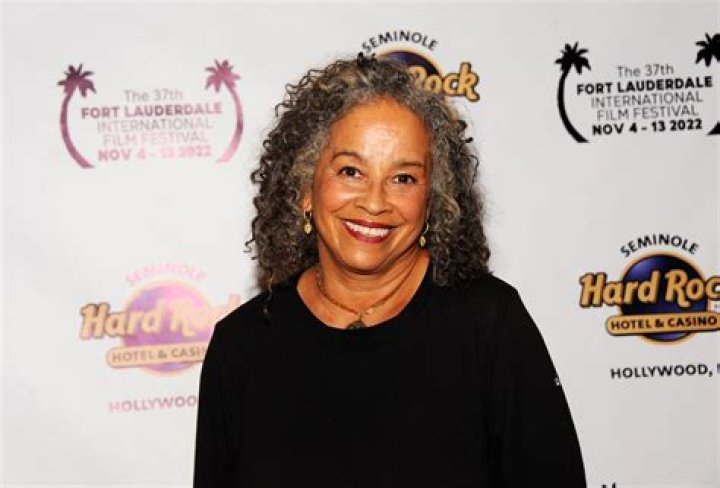 Rae Dawn Chong net worth