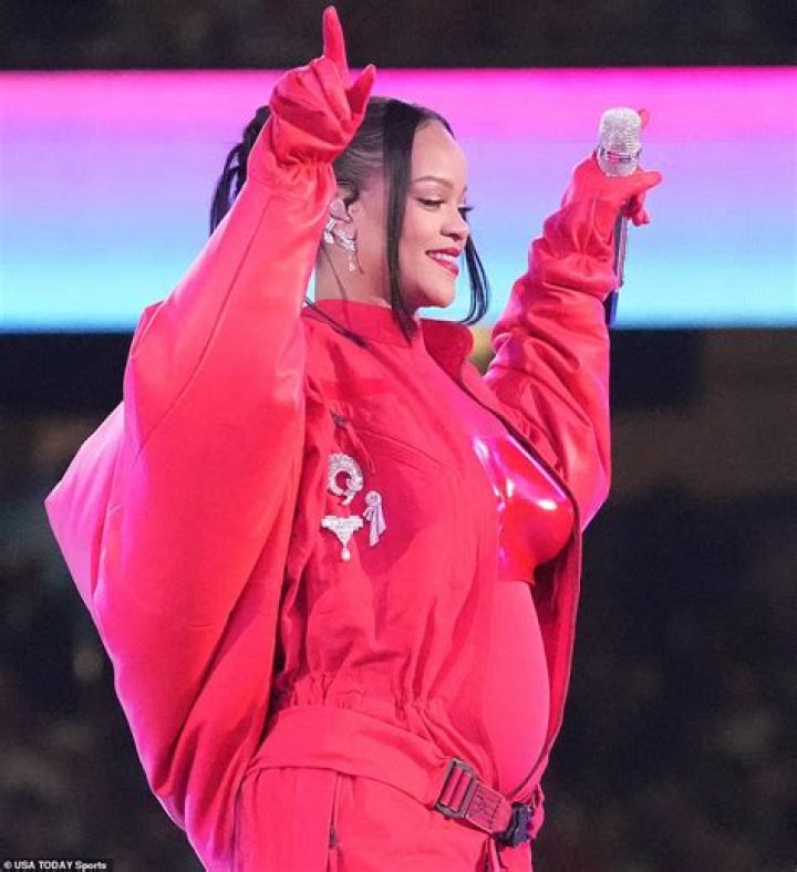Rihanna also shared that 'Mnike' is one of her song of the year
