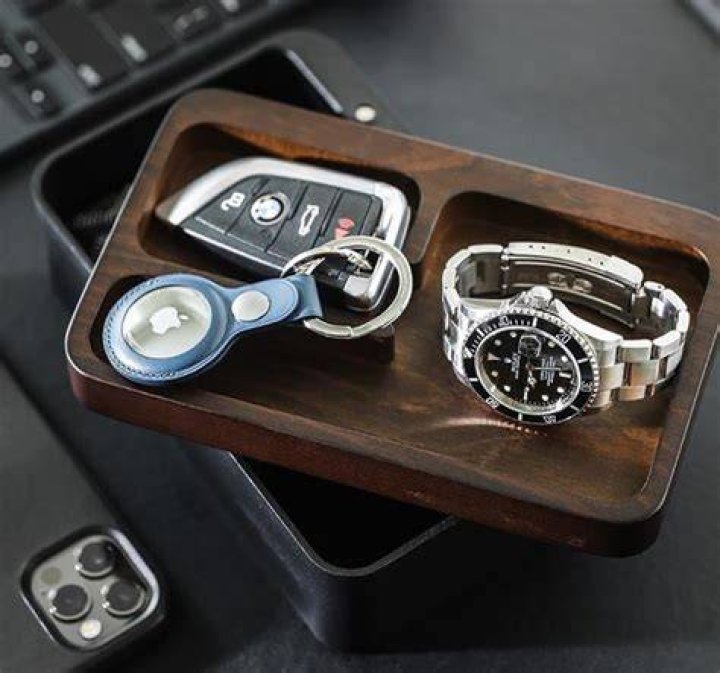 rotating magnetic tray box, one of the best gifts for teen boys