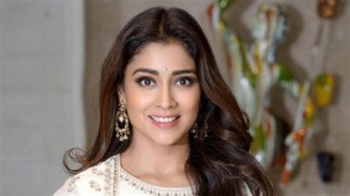 Shriya Saran Net Worth, Age, Height, Husband, Family, Wiki 2024