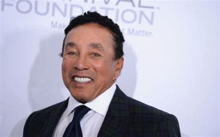 Smokey Robinson weight