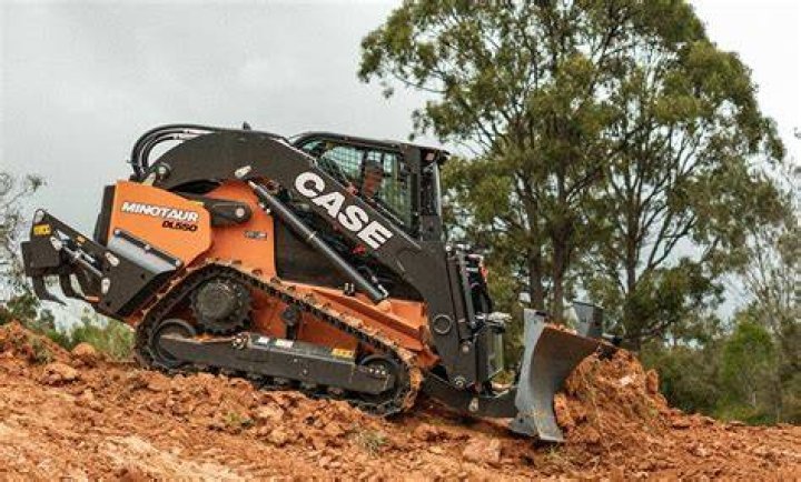 The CASE Minotaur DL550 Compact Dozer Loader The CASE Minotaur DL550 Compact Dozer Loader