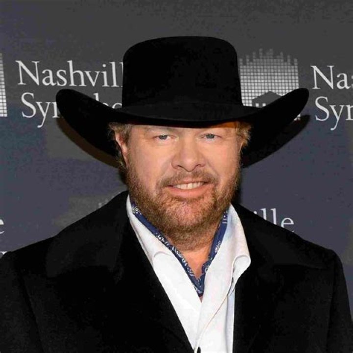 Toby Keith Net Worth, Age, Height, Weight, Family, Wiki 2024