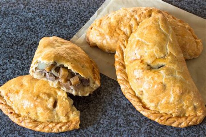Traditional cornish pasties - Eat Well Recipe