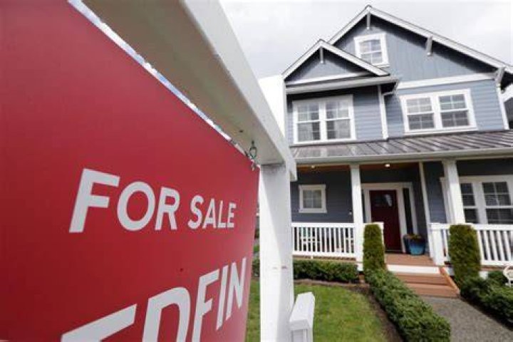 US sales of existing homes fell to the slowest pace since August 2010 last month, according to the National Association of Realtors US sales of existing homes fell to the slowest pace since August 2010 last month, according to the National Association of Realtors
