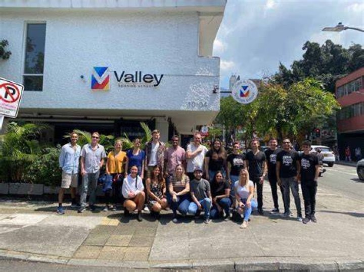 Valley Spanish School Programs & Reviews