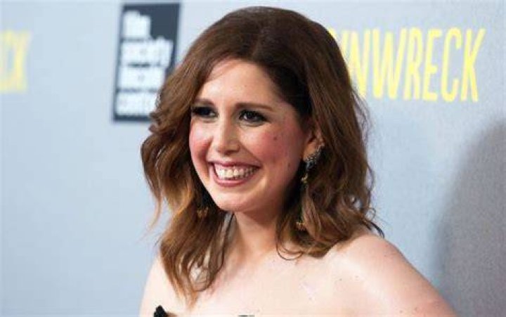 Vanessa Bayer age