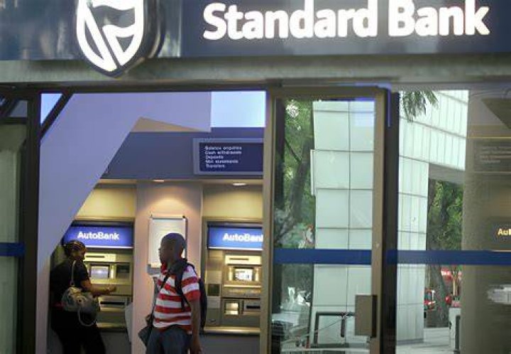 What is the Standard Bank black card minimum salary in South Africa 2022?