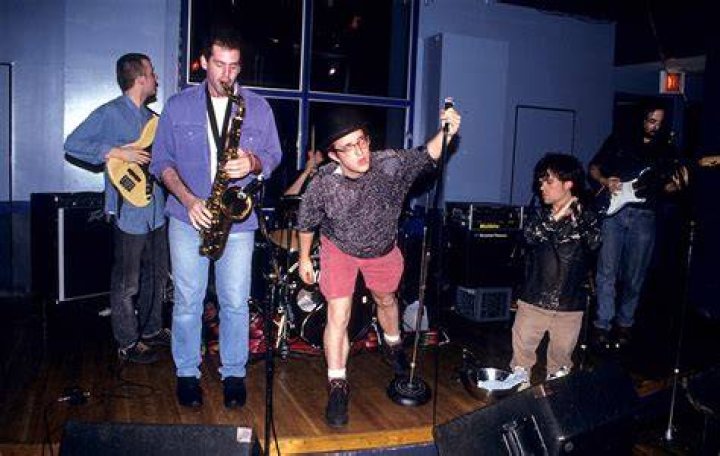 Whizzy performing in 1993. Photo / Getty