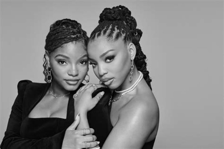who are chloe and halle