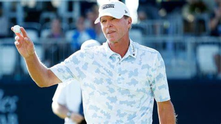 Who is Steve Stricker's wife? All you need to know about the PGA Tour