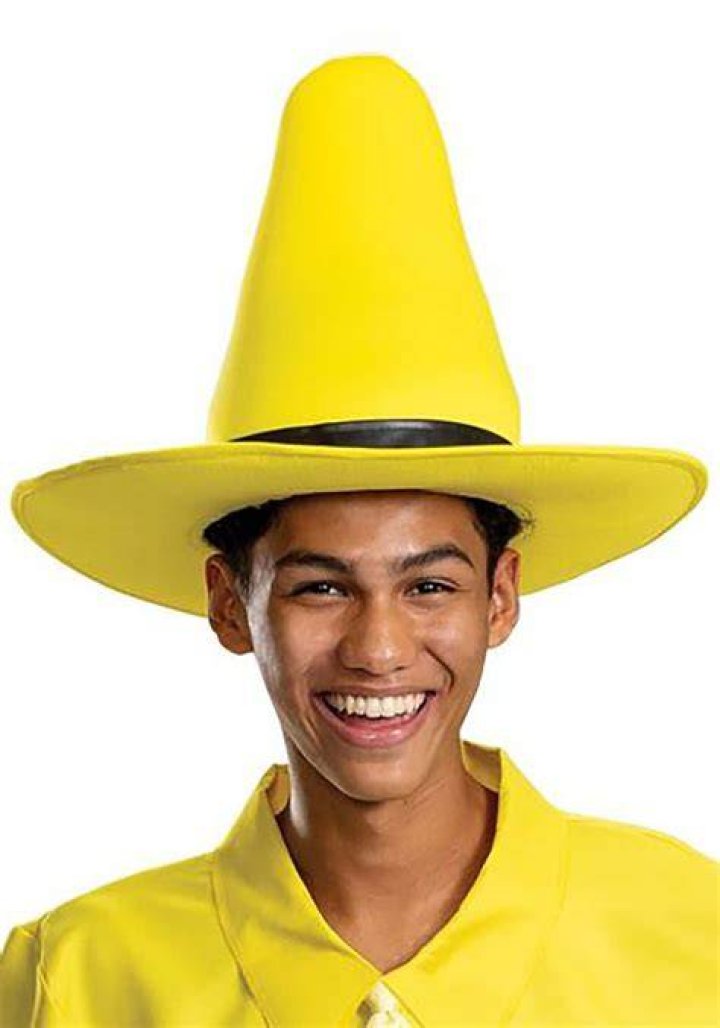 Yellow, Tradition, Costume hat, Costume, Fun, Headgear, Smile, Event, Cosplay, Festival, 