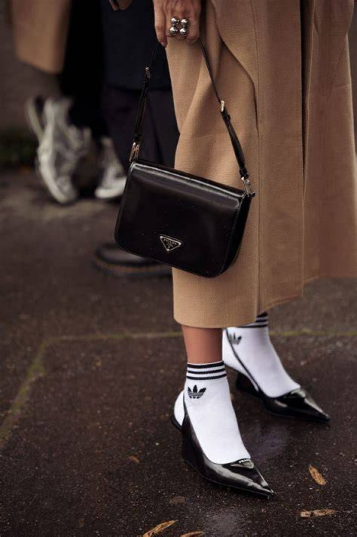 zapatos prada cu&ntilde;a viral zara